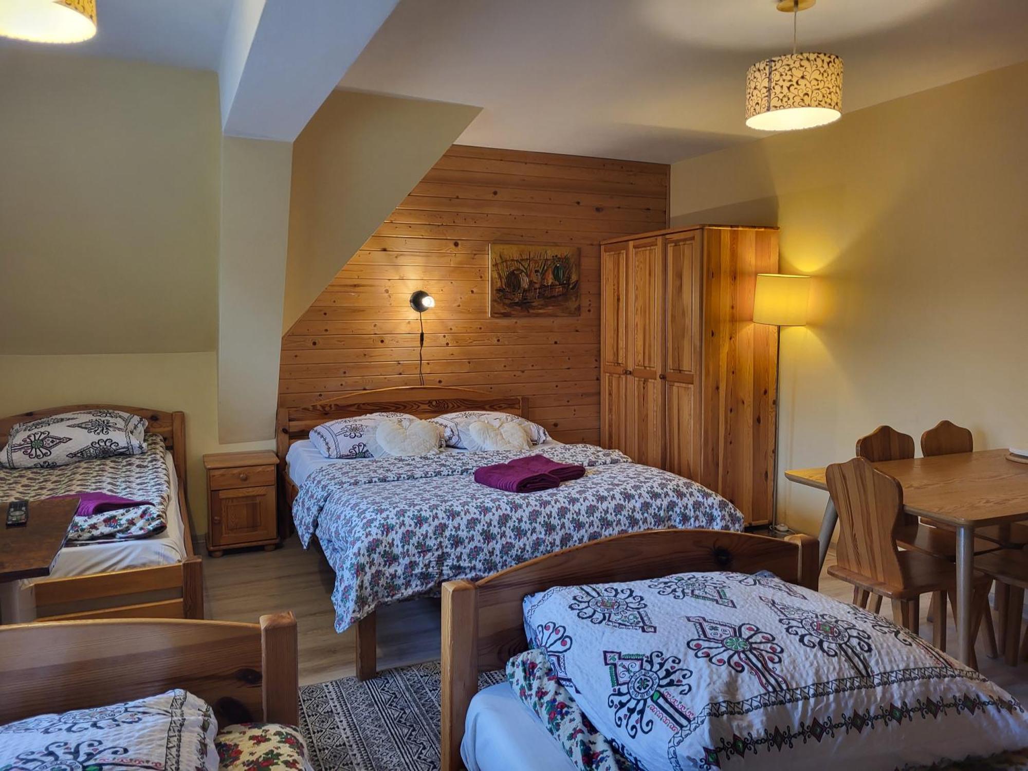 Apartamenty I Pokoje Goscinne Nowita Zakopane Zimmer foto